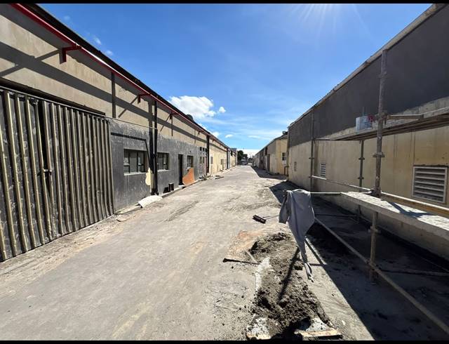 428M² WAREHOUSE TO LET IN EPPING INDUSTRIAL